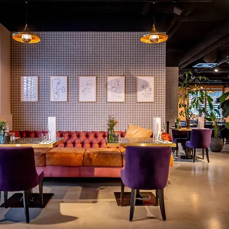 Cityden Stadshart Aparthotel 4*