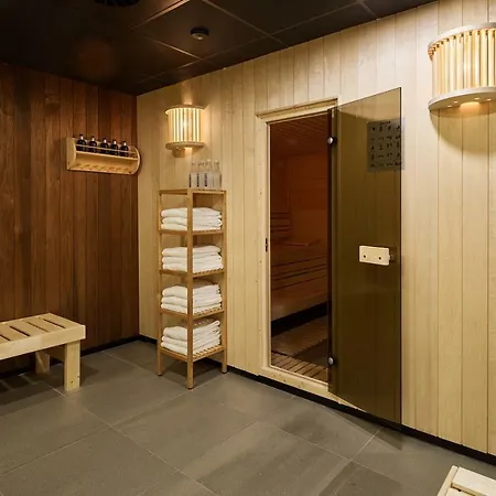 Cityden Stadshart Aparthotel 4*