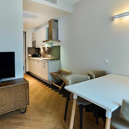 Cityden Stadshart Апарт-отель 4*